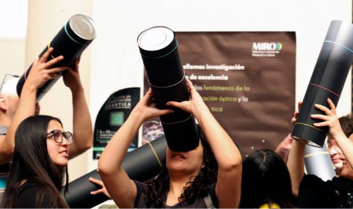 Universidad de Chile celebra exitosa primera edición de la Feria Descubriendo Conocimientos